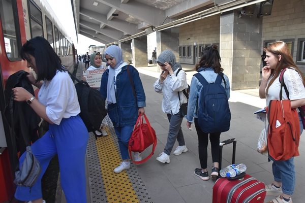 Foto - Tatilcilerin seyahat tercihi Doğu Ekspresi oldu