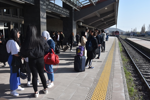 Foto - Tatilcilerin seyahat tercihi Doğu Ekspresi oldu