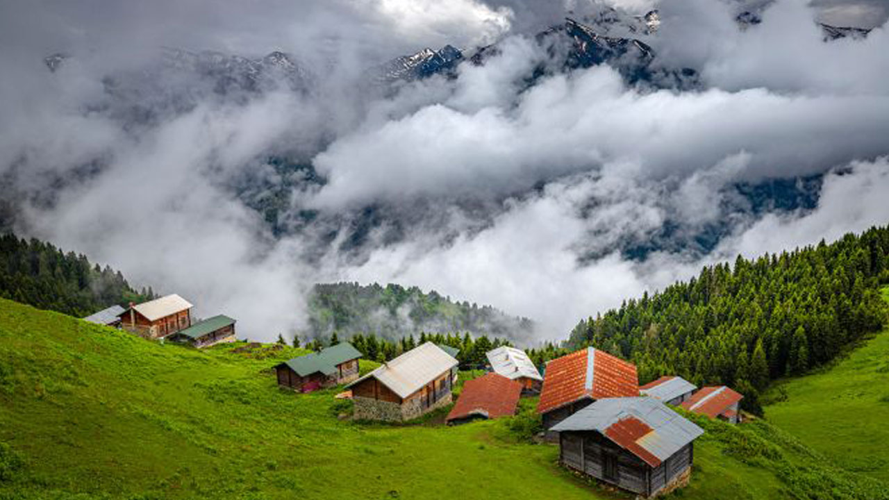 Tatilin yeni rotası! Ege ve Akdeniz’in kalabalığına karşı Rize’nin sessizliği