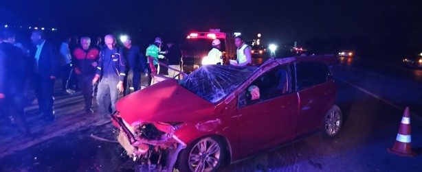 Foto - Tatvan'da zincirleme trafik kazası: 1 ölü, 4 yaralı