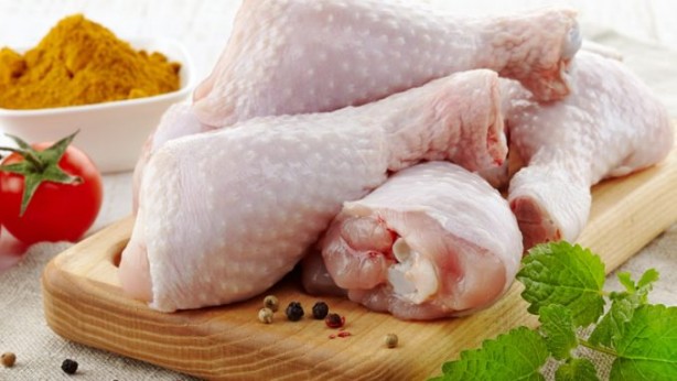 Foto - Tavuğu pişirmeden önce bunu sakın yapmayın!