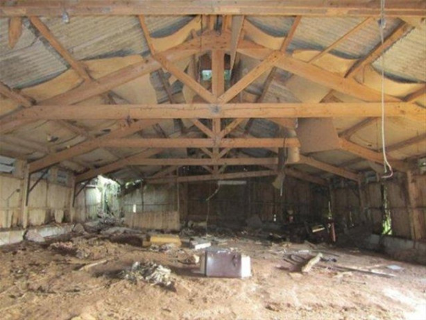 Foto - Tavuk kümesini otele çevirdi!