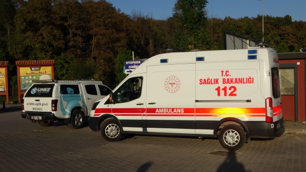 Foto - Tavuklu pilav yiyen 20 kişi hastanelik oldu