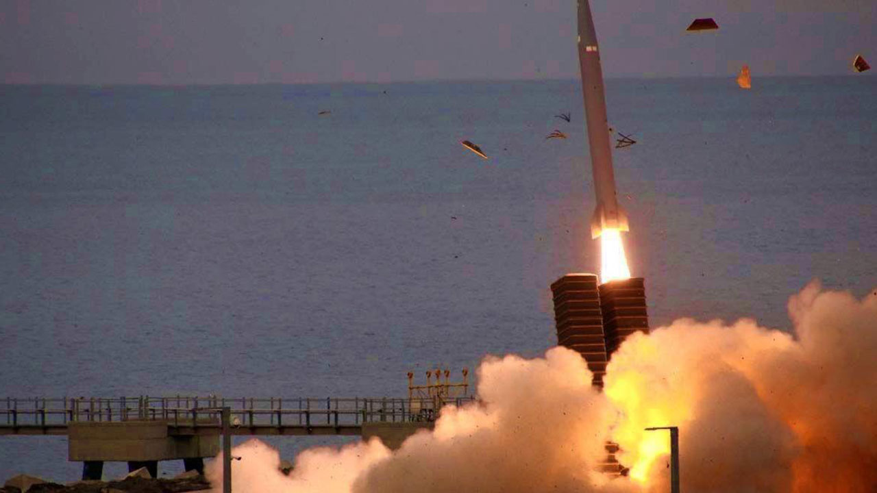 Foto - Tayfun balistik füzesinin menzili canlı yayında açıkladı! Duyan herkes 'neler oluyor?' dedi