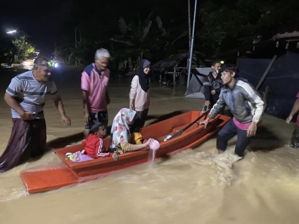 Foto - Tayland’ın felaketle boğuşuyor! 20 bin ev selden etkilendi