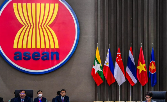 Foto - Taylandlı isimden Türkiye raporu! Ülkesine dönüp hemen yetkililere iletti: TB2, ATAK, Kaan, TCG Ufuk...