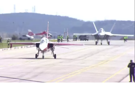 TB2 SİHA ve Milli Muharip Uçak'ı gören Avrupa ülkesi 'endişemiz var' diyerek Türkiye'ye teklif yaptı