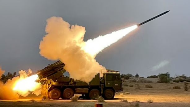 Foto - Türkiye'nin başına bela olacak gelişme! Sınıra balistik füze yolluyorlar