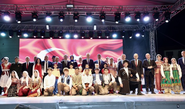 Foto - TBMM Başkanı Kurtulmuş: "Selçuklu da bizimdir, Osmanlı da bizimdir, Cumhuriyet de bizimdir"