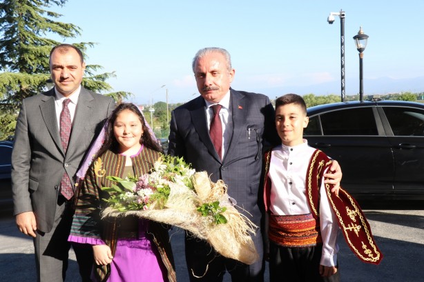 TBMM Başkanı Şentop: Türkiye'ye yeni bir anayasa gereklidir
