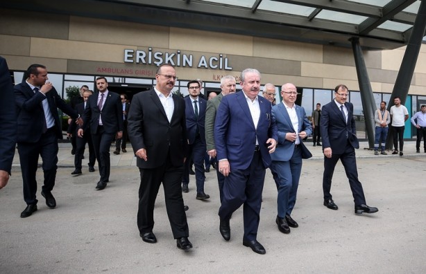 TBMM Başkanı Şentop'un ekibi kaza yaptı