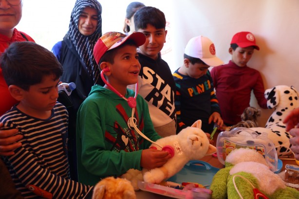 Foto - TBMM Çocuk Bahçesi ve Bilim Şenliği deprem bölgesinde