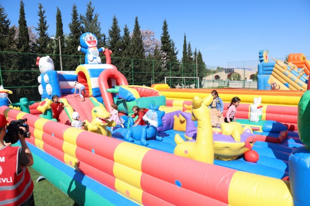 Foto - TBMM Çocuk Bahçesi ve Bilim Şenliği deprem bölgesinde
