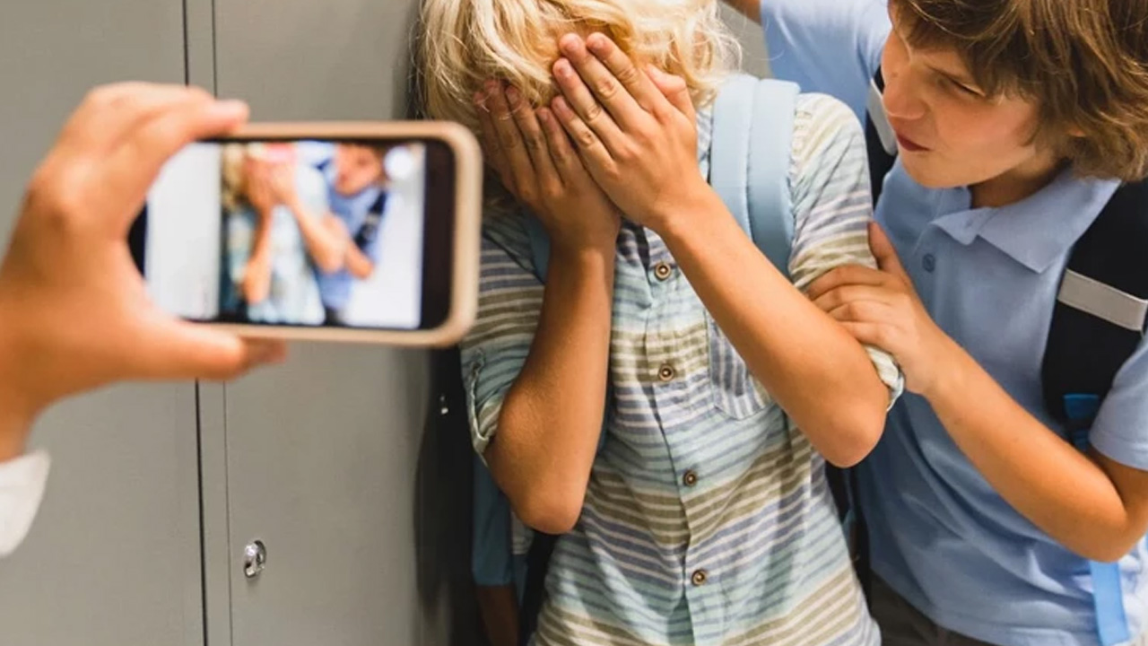 TBMM raporu acı tabloyu ortaya çıkardı: Her 7 çocuktan biri zorbalık mağduru... Dijital bir saldırı var