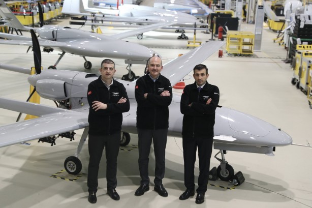 Foto - TCG Anadolu, Atak-2 ve TB2'yi gören Fransız ismin Türkiye yorumu tam anlamıyla olay: O devir maalesef kapandı