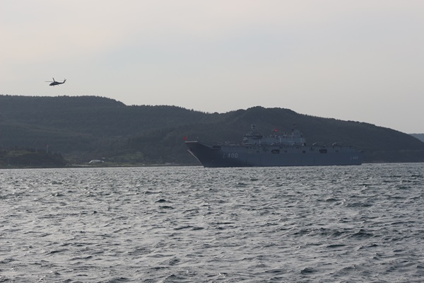 Foto - TCG Anadolu Çanakkale Boğazı'ndan geçti