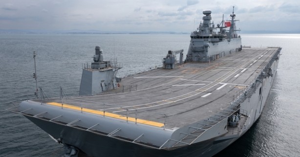 TCG Anadolu'yu gören ünlü milyoner Türkiye'ye karşı kullanılmak üzere peş peşe gemi bağışladı