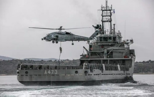 Foto - TCG Anadolu'yu gören ünlü milyoner Türkiye'ye karşı kullanılmak üzere peş peşe gemi bağışladı