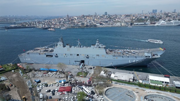 TCG Anadolu'dan müthiş haber