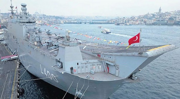 Foto - TCG Anadolu'ya açık denizlerde milli koruma kalkanı
