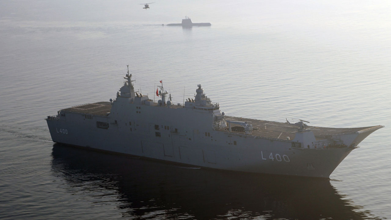 TCG Anadolu'yu gören İran ve Çin bakın ne yaptı! Kimsenin ruhu duymadan dönüştürdüler