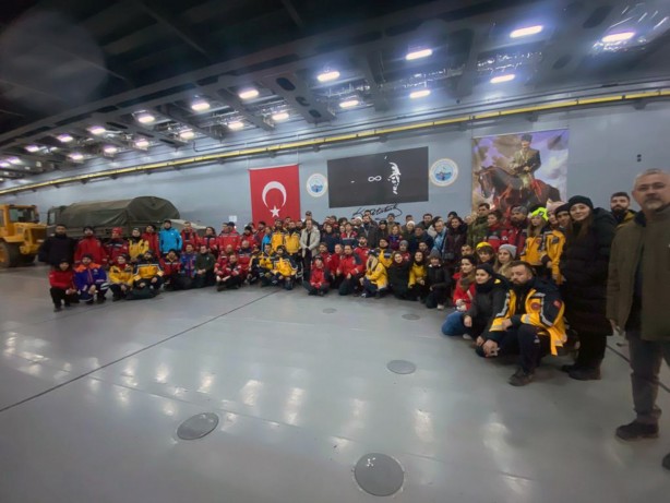 Foto - TCG Bayraktar apar topar bölgeye yönlendirilmişti! Resmen destan yazdı