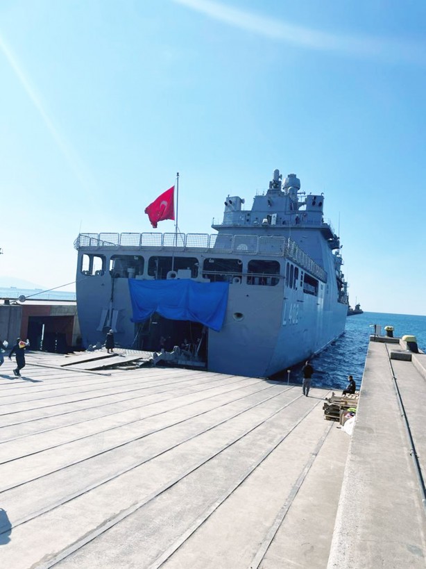 Foto - TCG Bayraktar apar topar bölgeye yönlendirilmişti! Resmen destan yazdı