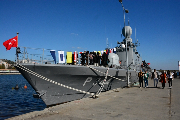 Foto - "TCG Rüzgar" kapılarını vatandaşlara açtı