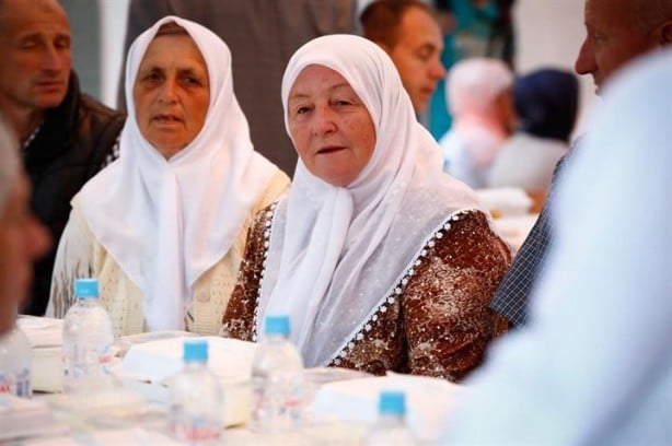 Foto - TDV Milodraz köyünde "İyilik Sofrası" kurdu