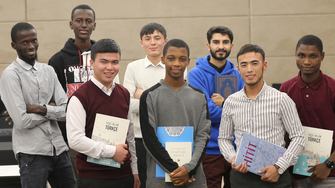 Foto - TDV’den 700 Filistinli öğrenciye umut: 8 bin öğrenciye eğitim desteği