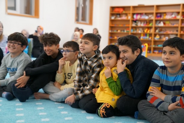 Foto - TDV’den misafir depremzede çocuklara sürpriz