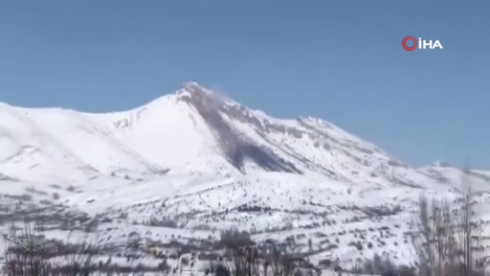 Foto - Tedirgin eden gelişme! Deprem sonrası dağ yanmaya başladı