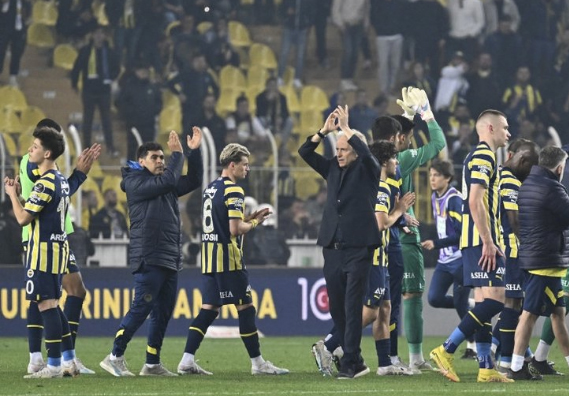 Foto - Tedirgin eden öngörü... Çekirge bu kez ters sıçradı!