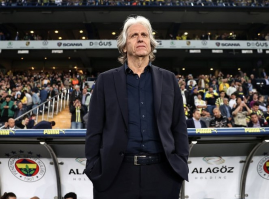 Foto - Tedirgin eden öngörü... Çekirge bu kez ters sıçradı!