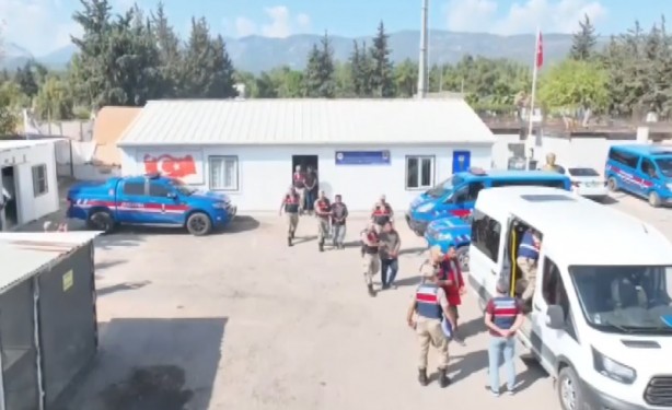 Foto - Tefeciden sahtekara, hırsızdan düzenbaza… Polis paketliyor paketliyor bitmiyor