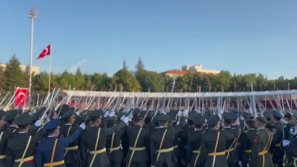 Foto - Teğmenlere önce sahip çıkan Yiğit Bulut'tan yeni açıklama geldi: Son nokta koyuldu anlayana