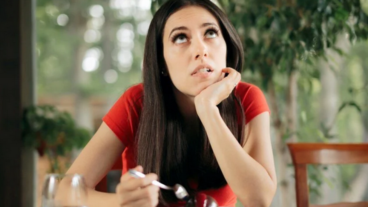 Foto - Yemek yerken suçlu hissetmek: Görünmeyen tehdit! Yemek yedikten sonra kendinizi kötü hissediyor musunuz?