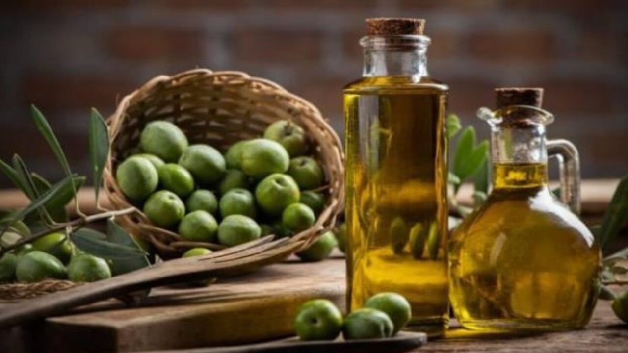 Foto - Tehlike saçıyor! Zeytinyağını böyle saklayanlar dikkat