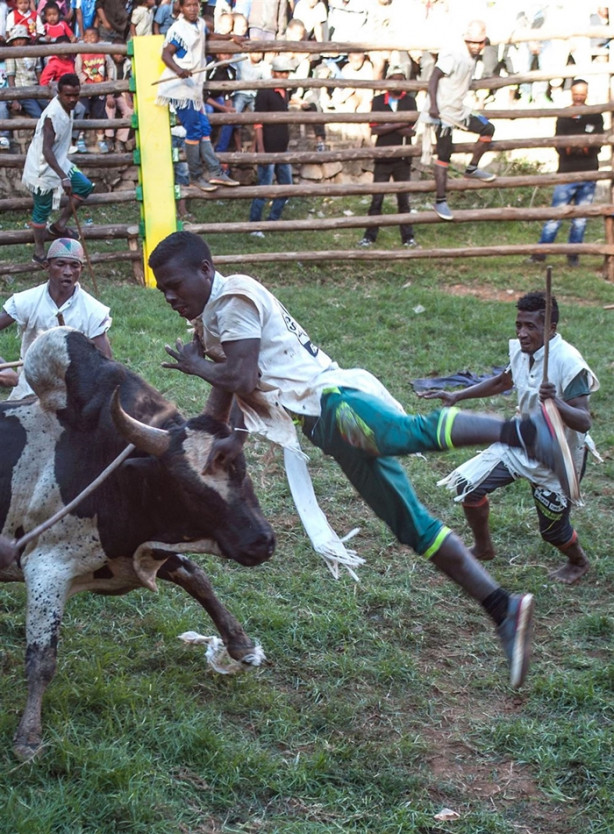 Foto - Tehlikeli gelenek: Savika