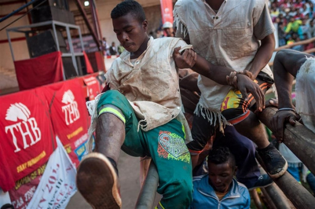 Foto - Tehlikeli gelenek: Savika