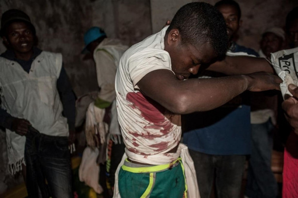 Foto - Tehlikeli gelenek: Savika