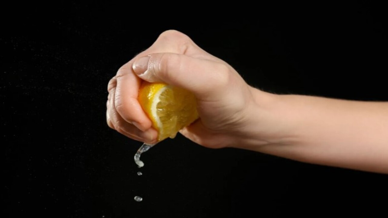 Foto - Tek bir malzemeyle tertemiz olacak! Mutfak kirecini silip süpüren yöntem açıklandı