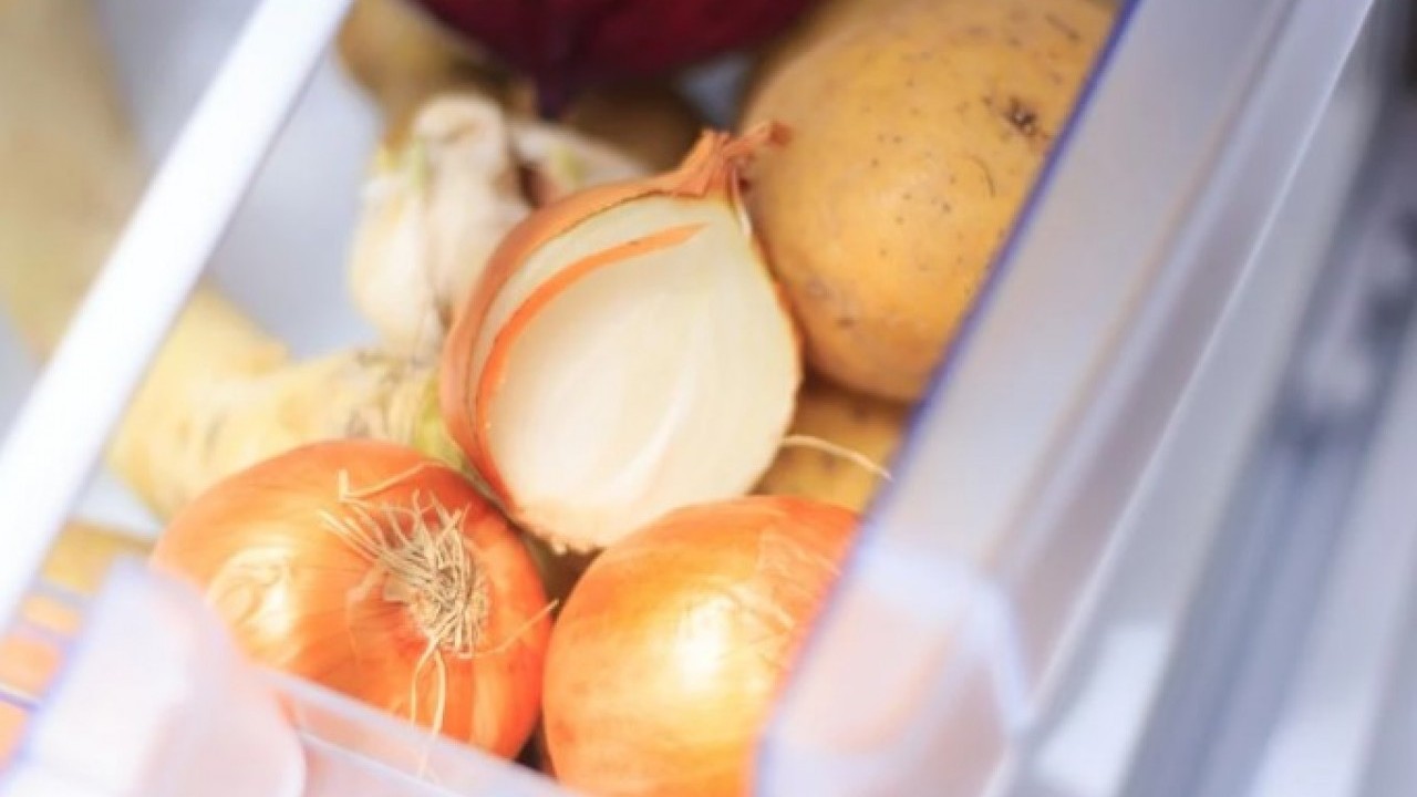 Foto - Tek damla yaş akmayacak! Soğan doğrarken göz yaşarmasına son