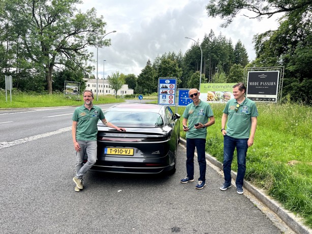 Foto - Tek şarjla öyle bir yaptı ki… Türk rekortmenden inanılmaz rekor