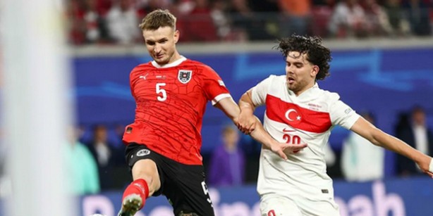 Tek yapmanız gereken bu adamı yakalamak! Ferdi Kadıoğlu'ndan yeni rekor! EURO 2024 tarihine geçti