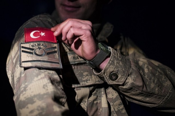 Foto - Tekbir, dua ve "komando andı" okuyarak Yüksekova'dan ayrılıyorlar