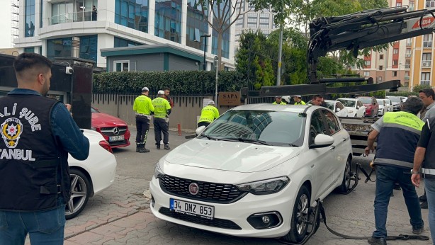 Foto - Teker teker götürüldü! Dilan ve Engin Polat için kötü son