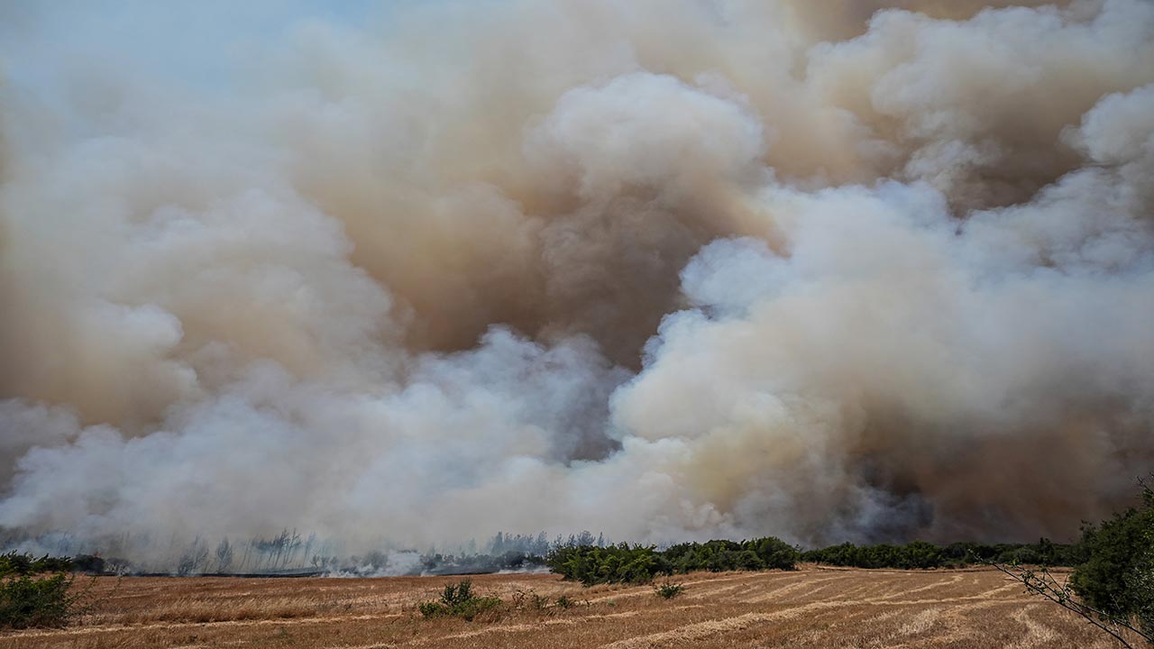 Foto - Tekirdağ ve Çanakkale yanıyor! Orman yangını otoyolu kapattı