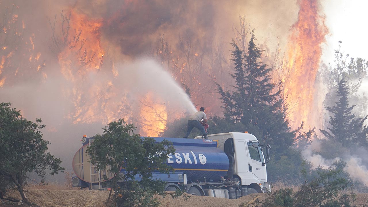Foto - Tekirdağ ve Çanakkale yanıyor! Orman yangını otoyolu kapattı