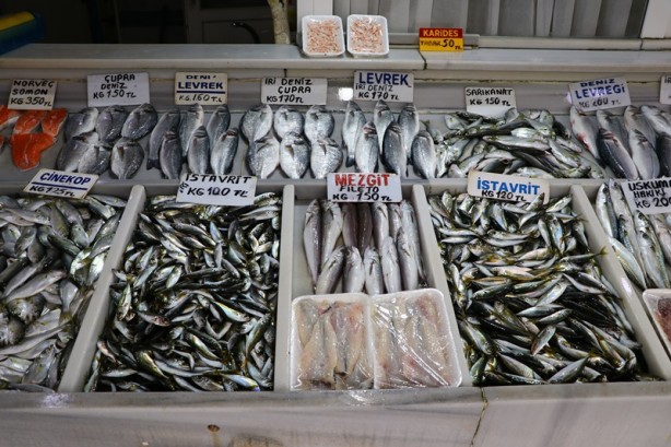 Foto - Tekirdağ'da balıkçılar denize açılamayınca balık fiyatları arttı